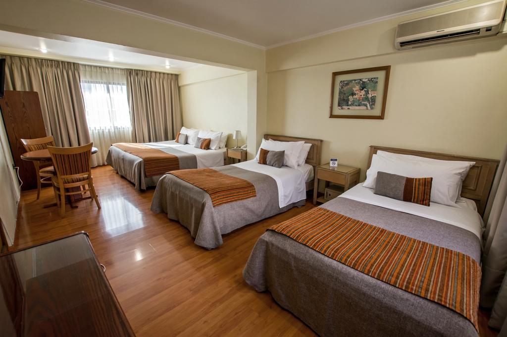 Hotel Dacarlo サンティアゴ エクステリア 写真
