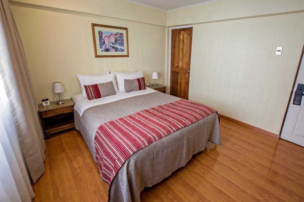 Hotel Dacarlo サンティアゴ 部屋 写真