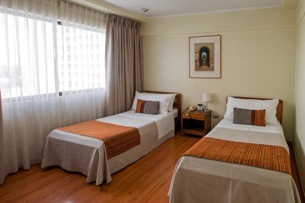 Hotel Dacarlo サンティアゴ エクステリア 写真